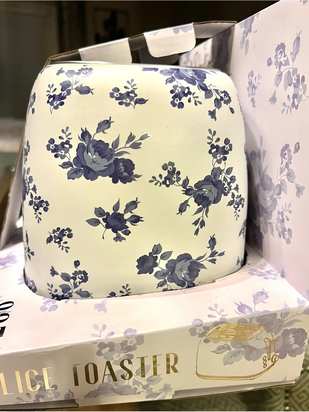 NEW DwellStudio 2 Slice Toaster Blue Hydrangea Pattern 825 Watt.